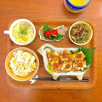 Snapdishの人気料理写真:大葉ささみチーズつくねのおぼんごはん