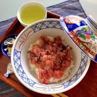 まぐろ丼