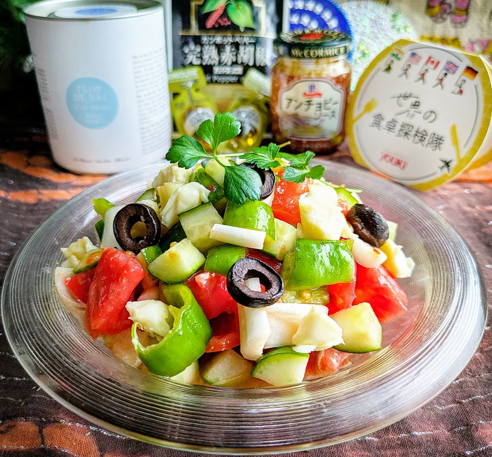 🌏『世界の食卓探検隊』🇪🇸スペイン料理
【🇪🇸スペイン風夏のサラダ】|ayaさん