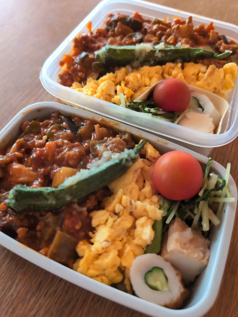 キーマカレーたまご乗せ弁当|まきごろうさん