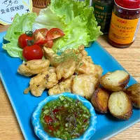 パンガシウスのフリッターにティエオ　ソムを添えて