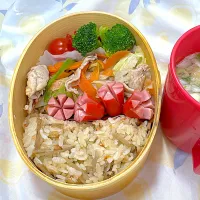 炊き込みご飯と野菜炒め弁当|ゆっきーさん