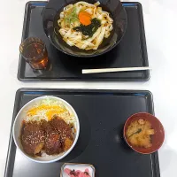 今日はポートメッセ名古屋で行われているフェアに行き、そちらで昼食をいただきました。僕は八丁味噌カツ丼、同僚はころきしめん（冷たいきしめん）をいただきまーす😋|なびさん