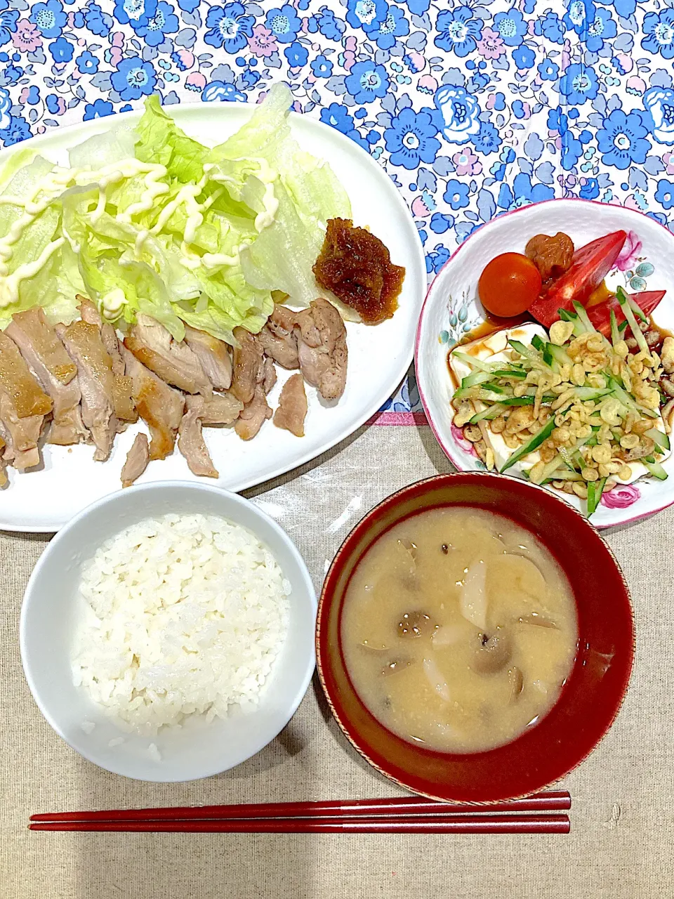 チキンの玉ねぎソースと冷奴|おしゃべり献立さん