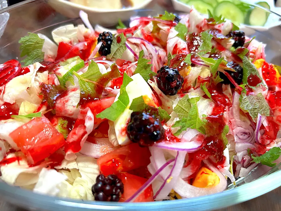 ブラックベリーソースで食べるサラダ|ひろちゃんさん