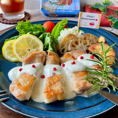 「ハッピーカウクリームチーズ　プレーン・ハーブ」を使ってみたSnapdishの料理・レシピ写真:チキンソテー～クリームチーズソース～