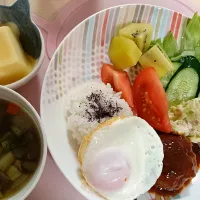 ハンバーグ定食| Mogu*moguかぁちゃんさん