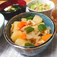 お揚げとじゃがいもの煮物|万葉さん