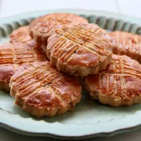 クルミ入りでザクほろ♪みたらし風味の米粉ガレットブルトンヌ