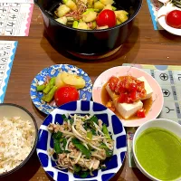 豚バラもやしのレンジ蒸し　小松菜とじゃがいものポタージュ　トマトの中華風冷奴　アスパラとじゃがいものアヒージョ|おさむん17さん
