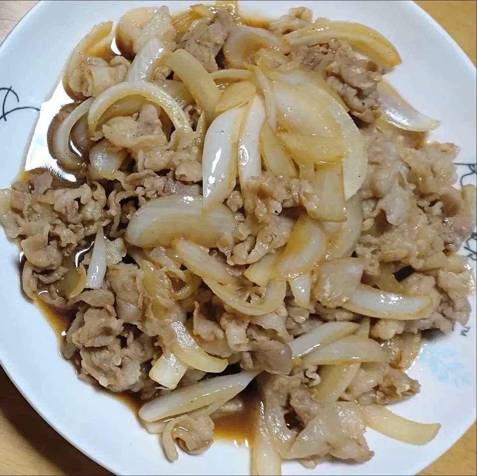 玉ねぎと豚バラの焼肉のタレ炒め|しまだ ちえこさん