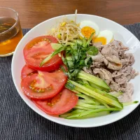 冷やし中華みたいな素麺で在宅ワークランチ☺️|みーぬさん
