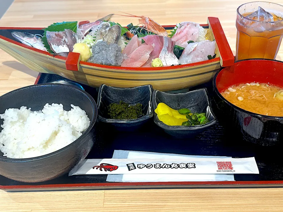 ゆうまん丸食堂　舟盛り定食|yamaさん
