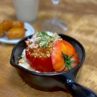くり抜いて詰める「いざ飯」トマトのファルシ|くまちゃんさん