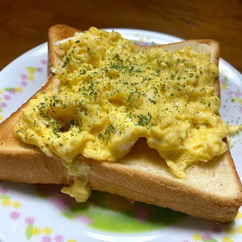 Snapdishの人気料理写真:たまごトースト