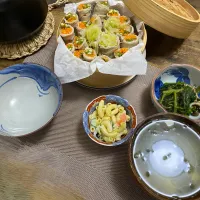豚バラ巻き　ほうれん草としめじの胡麻和え　マカロニサラダ（作り置き）　土鍋ご飯　味噌汁|♡misaki♡さん