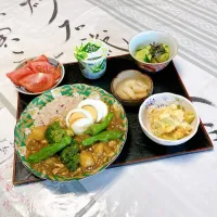 grandmaの晩ごはん☆ 昨日の肉じゃがを使って…
子供カレー🍛|kaoriさん