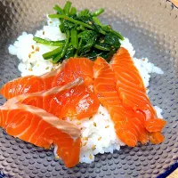 鮨飯にのっけサーモン|ケンケンさん