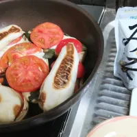 バジルトマトの白茄子挟み焼き(つぶみそチーズ味)|maimaipapaさん