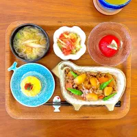 過去イチ美味しくできたコク旨肉じゃがのおぼんごはん|すずさん
