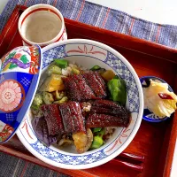 鰻と夏野菜丼