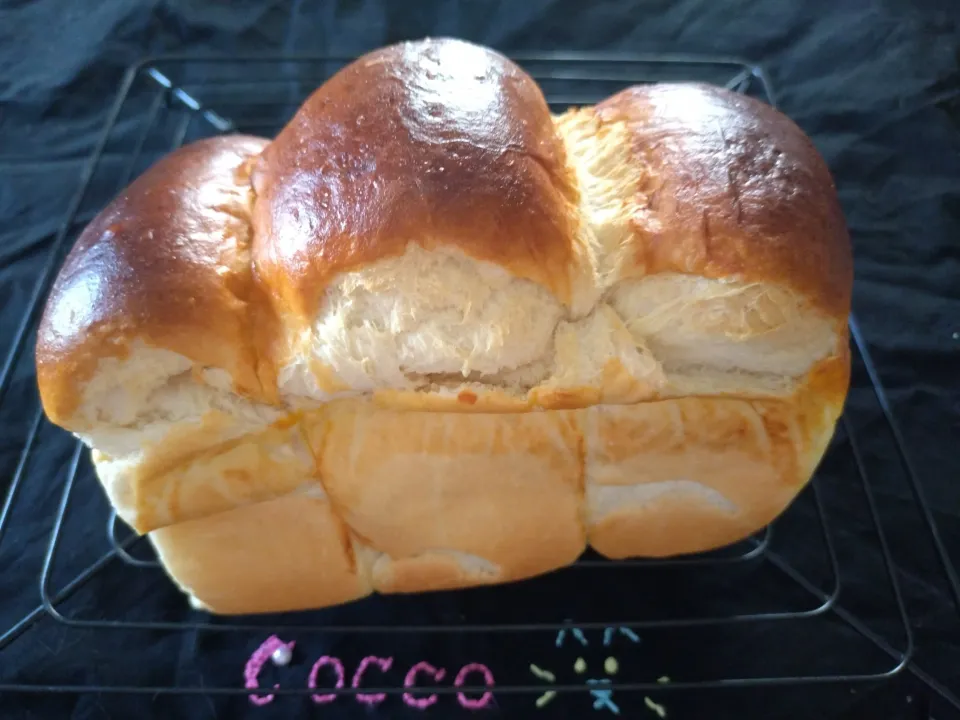 ミルキー山食パン✨|cocco+さん