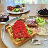 朝ごはん🥑🍅🍋🍯| kaeさん