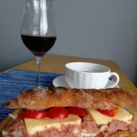 thinkのバケットでコンビーフサンドイッチ|setuさん