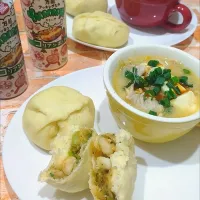 コリアンホットで海鮮まんとユッケジャンスープ