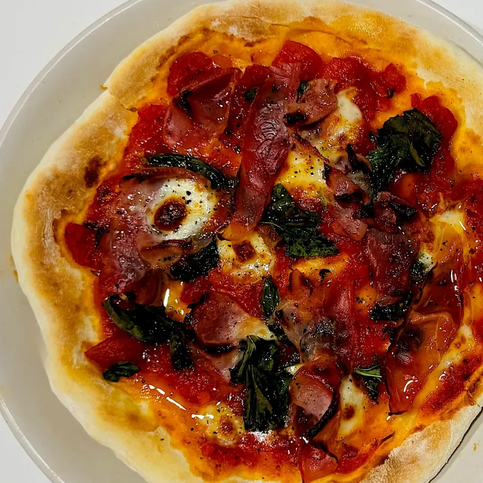 生ハムのピザ|ヨシュアさん