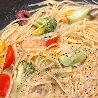 アヒージョのお出汁で締めパスタ|らんさん