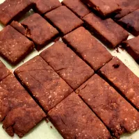 気まぐれで作ってみた米粉と大豆粉のクッキー/甘みはデーツシロップとアガベシロップ|チョコさん