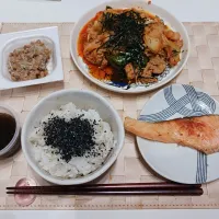 焼き鮭と、2日連続豚キムチ|さくらまるさん