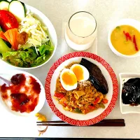 大豆のお肉の朝カレー|Ayakoさん