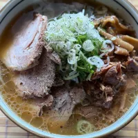チャーシューホルモンミソラーメン|keisukeさん