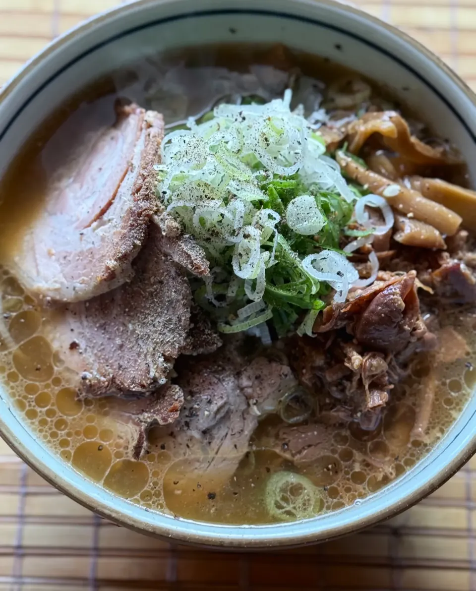 チャーシューホルモンミソラーメン|keisukeさん