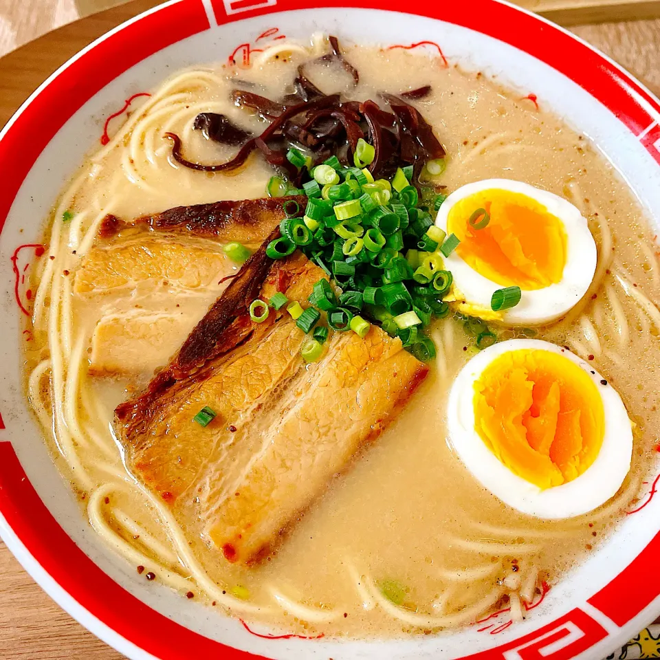 🙂熊本黒マー油とんこつラーメン🙂|Laniさん
