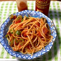 トマトとピーマンのパスタ| みんみんさん
