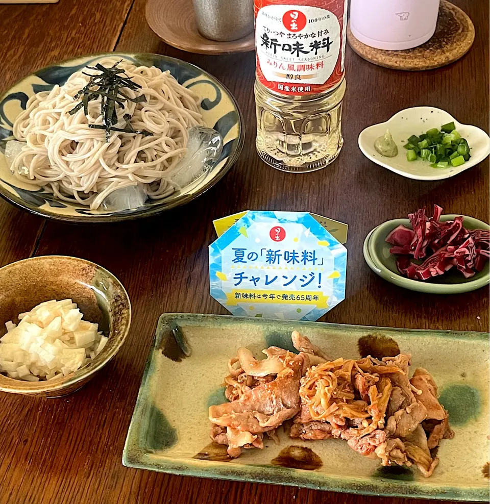 ランチ♯生姜焼き♯みりん風調味料♯蕎麦|小松菜さん