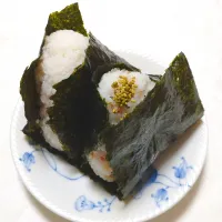 7/14の夜勤弁当
おにぎり２種🍙|卯月さん