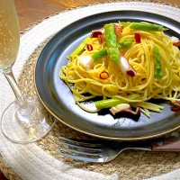 凧とアスパラのペペロンチーノ|ヒヨリ飯さん