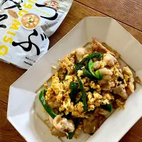つぶみそで豚玉ピーマン🐖🥚🫑|sato*さん