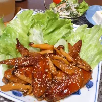 手羽先甘辛煮～✴️　　　　　　　　　　　　　　　　　　　　　　　　　ゴーヤサラダ
