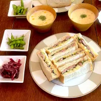晩ごはん♯ローストビーフサンド♯冷製コーンポタージュ♯紫キャベツマリネ🟣|小松菜さん