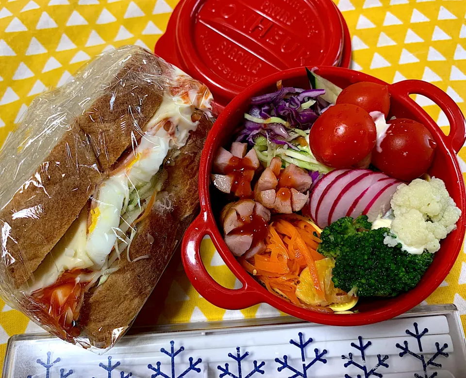 サンドイッチのお弁当🥪|がおりんさん
