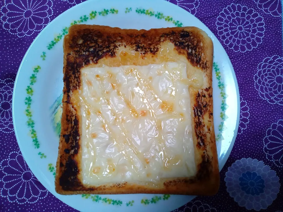 みそパントースト|よっちびやばんぶーさん