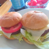 照り焼きバーガー🍔|かおぴさん