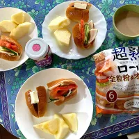 実家でロールサンド🎶|さくたえさん