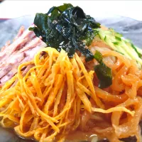 【現店舗では1953年営業開始】 
開平軒 
冷やし中華
@志茂6分 
(JR赤羽駅から徒歩15分)
25188
〈醤96塩27噌󠄀15タ7昆9出9F11
冷13混1〉
