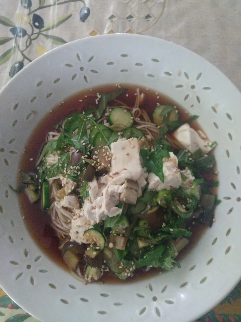 豆腐と「山形のだし｣の ひやむぎ|はやとさん